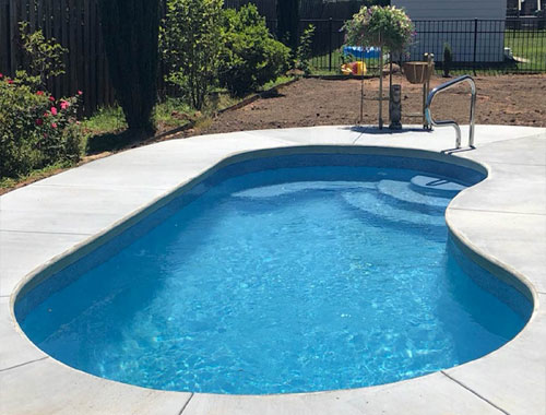 Kidney Shaped Swimming Pools Manufacturer in Mumbai